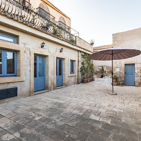 Masseria Costanza Vendicari Noto Exterior photo